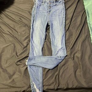 Hollister ultra high rise crop Jean leggings size W25 L26
